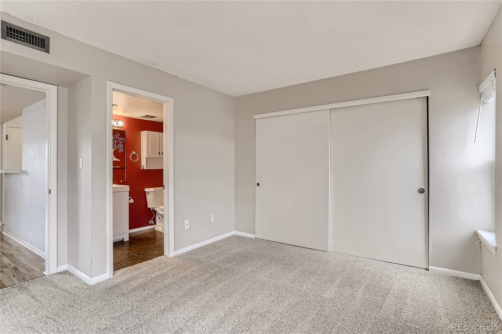 MLS Image #13 for 1226 s monaco parkway,denver, Colorado