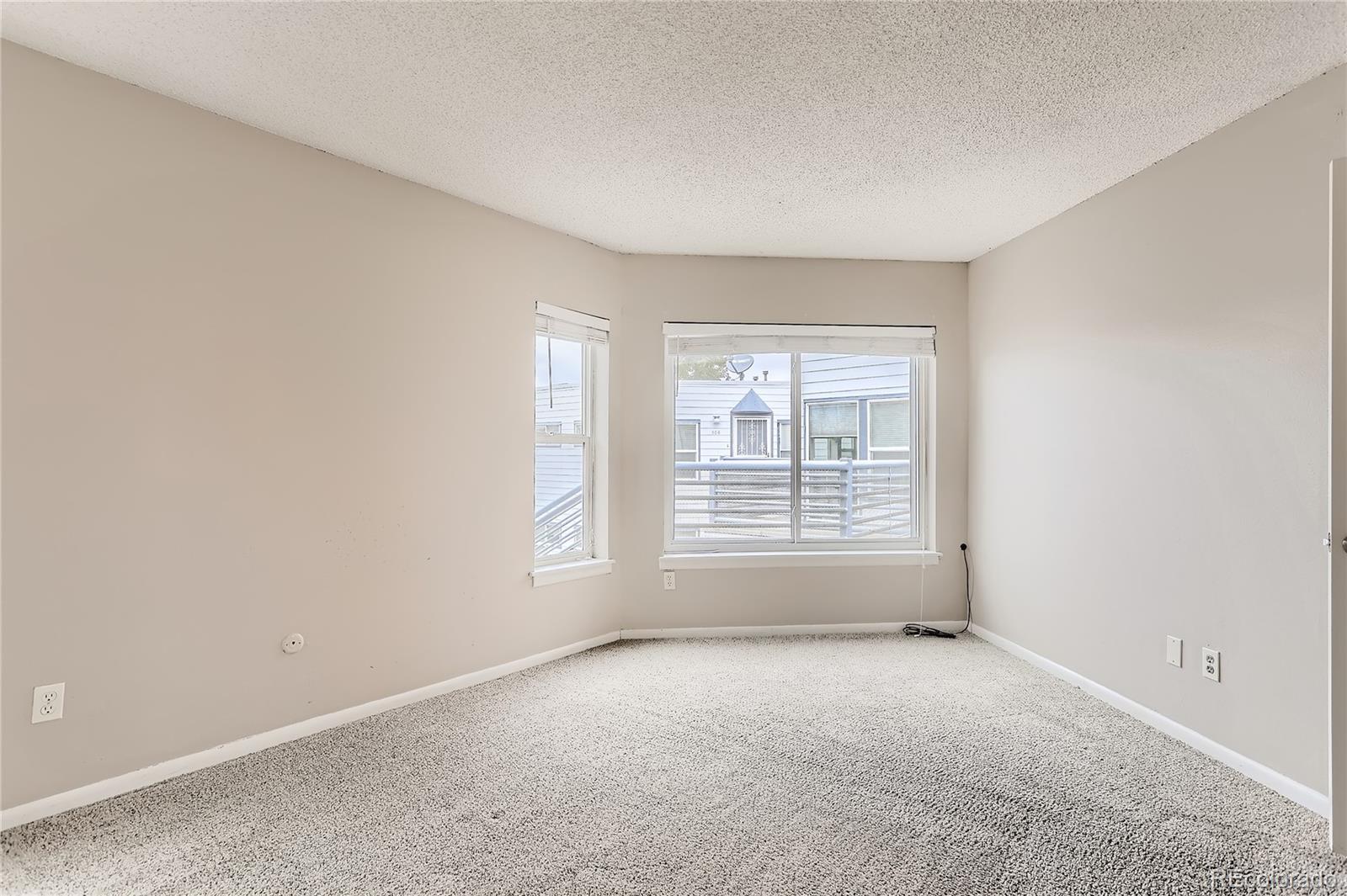 MLS Image #15 for 1226 s monaco parkway,denver, Colorado