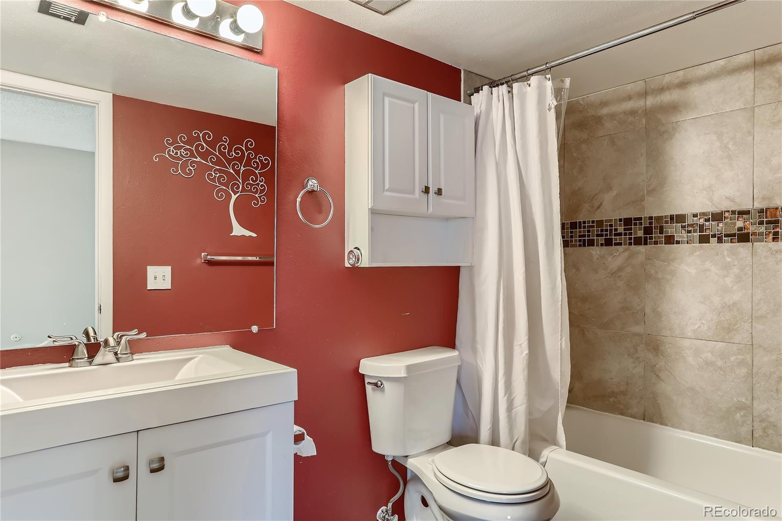 MLS Image #16 for 1226 s monaco parkway,denver, Colorado