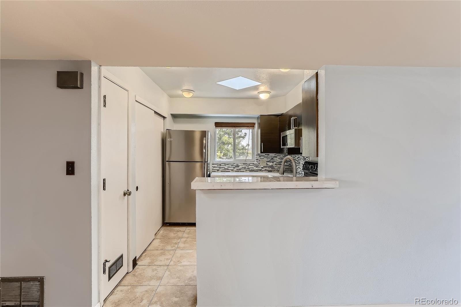 MLS Image #24 for 1226 s monaco parkway,denver, Colorado
