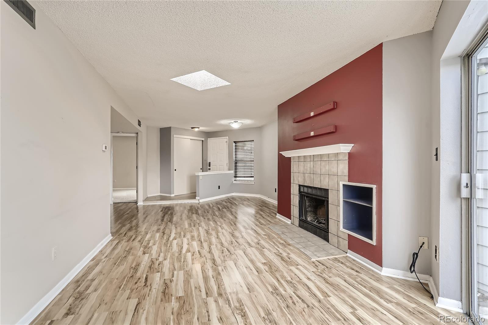 MLS Image #6 for 1226 s monaco parkway,denver, Colorado
