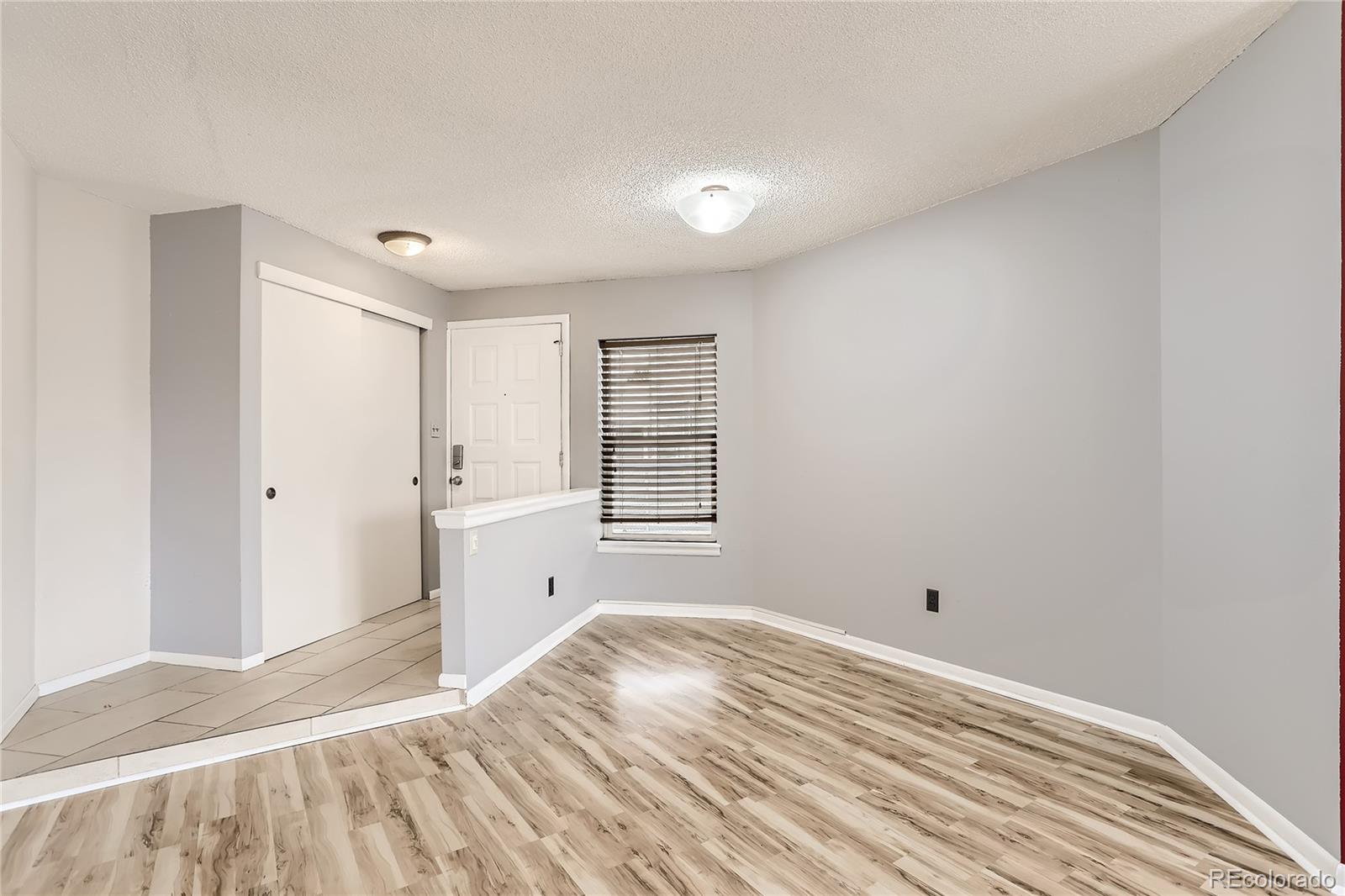 MLS Image #7 for 1226 s monaco parkway,denver, Colorado
