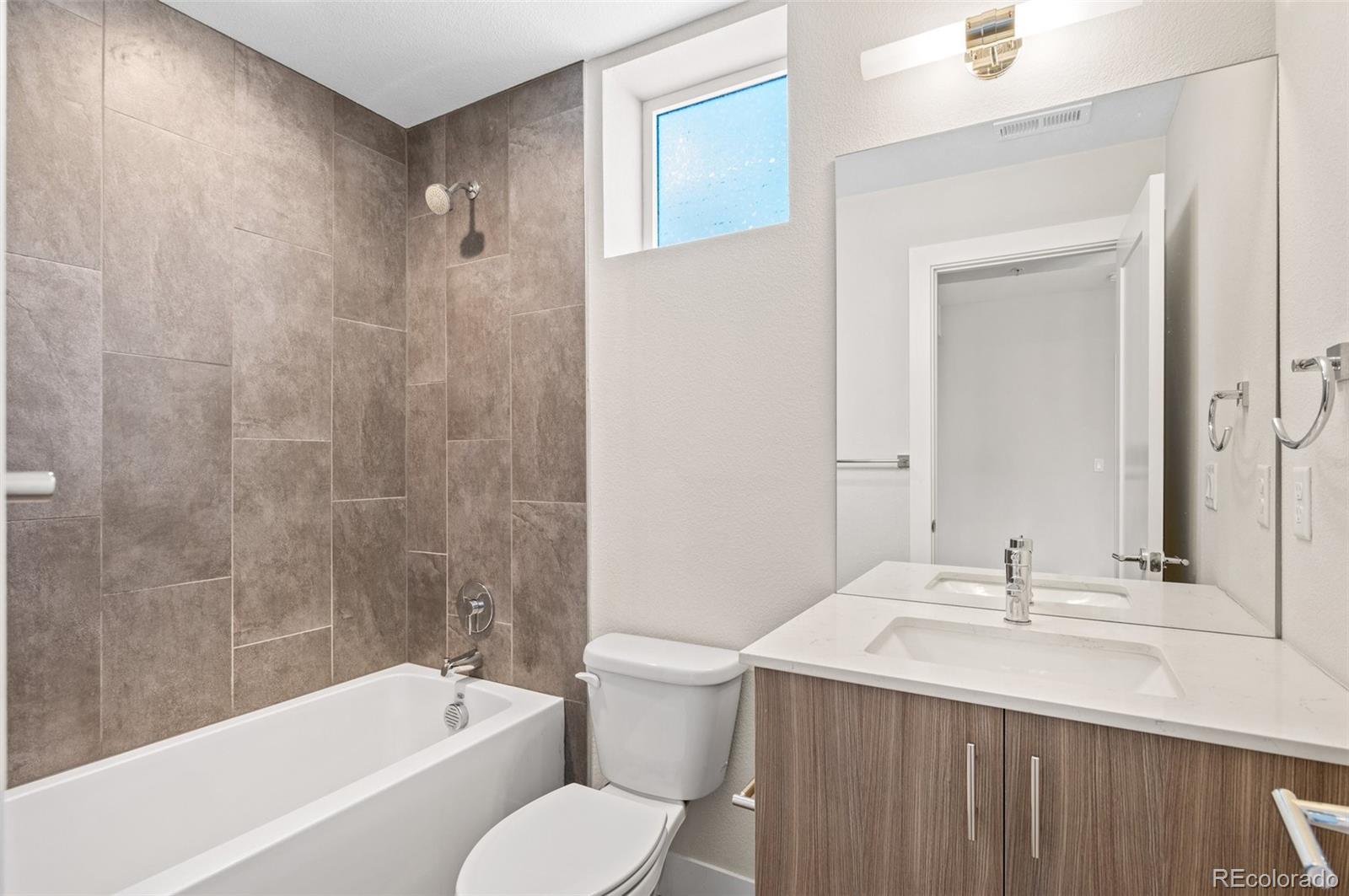 MLS Image #18 for 1470  wolff street,denver, Colorado