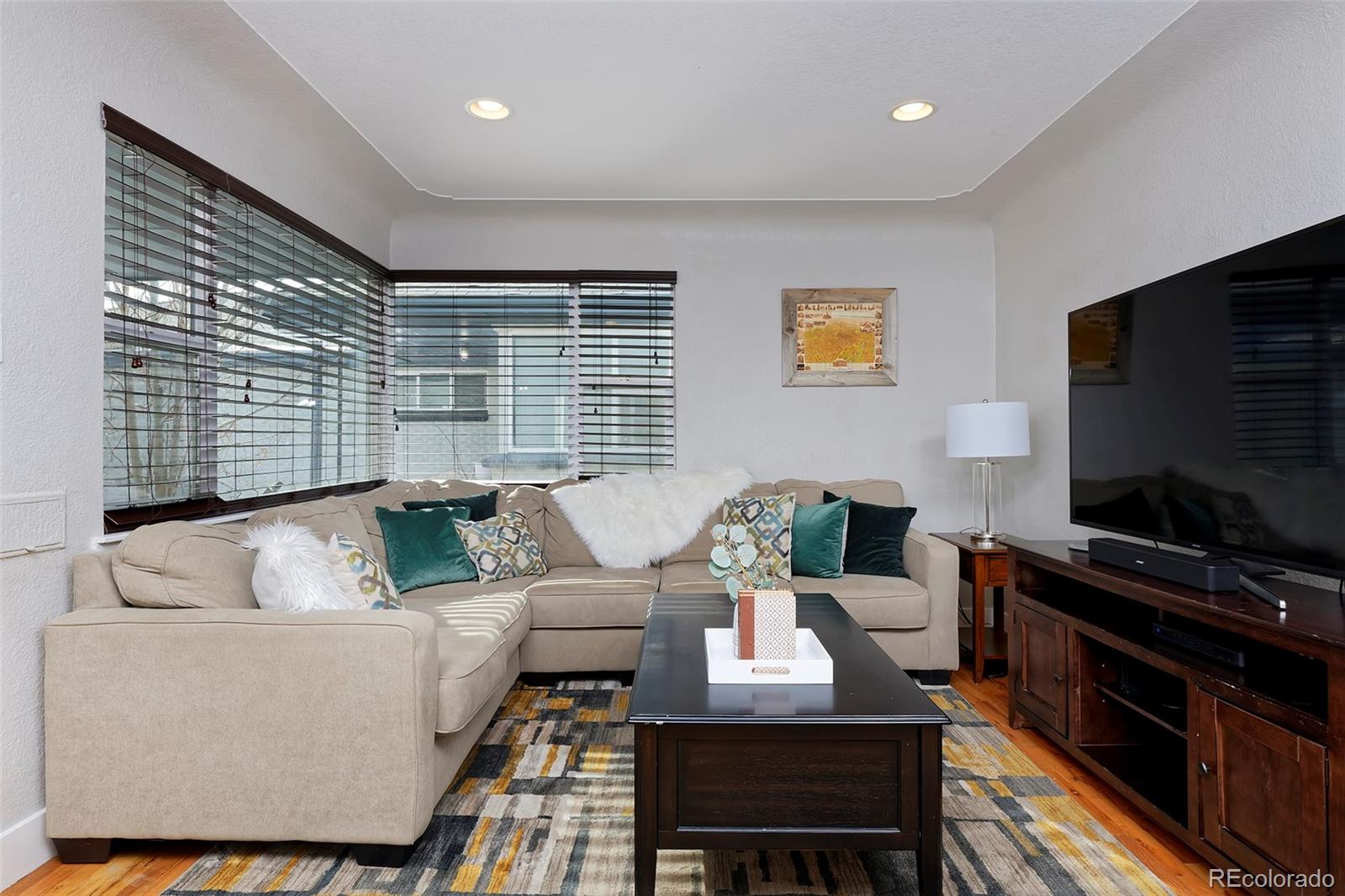 MLS Image #3 for 3225  jasmine street,denver, Colorado