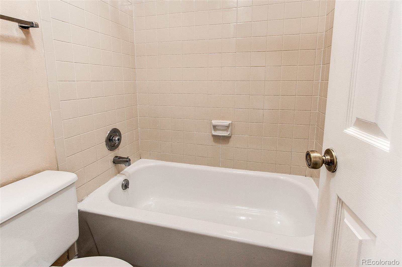 MLS Image #16 for 4662 s fraser circle,aurora, Colorado