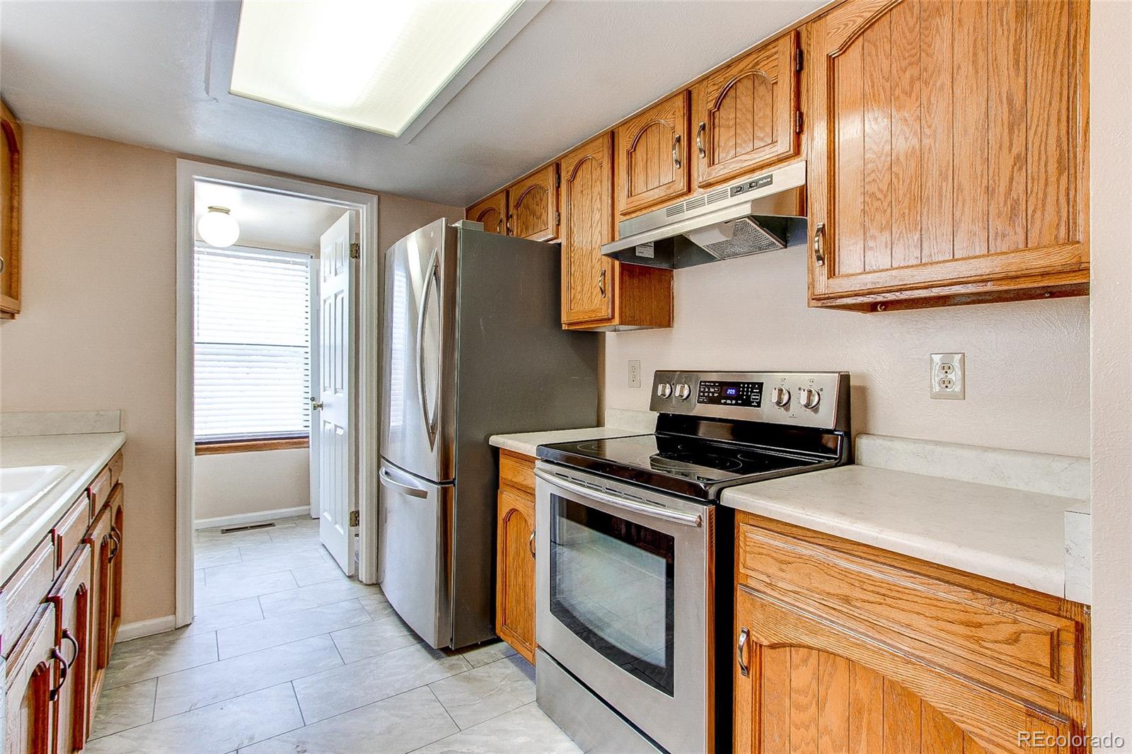 MLS Image #2 for 4662 s fraser circle,aurora, Colorado