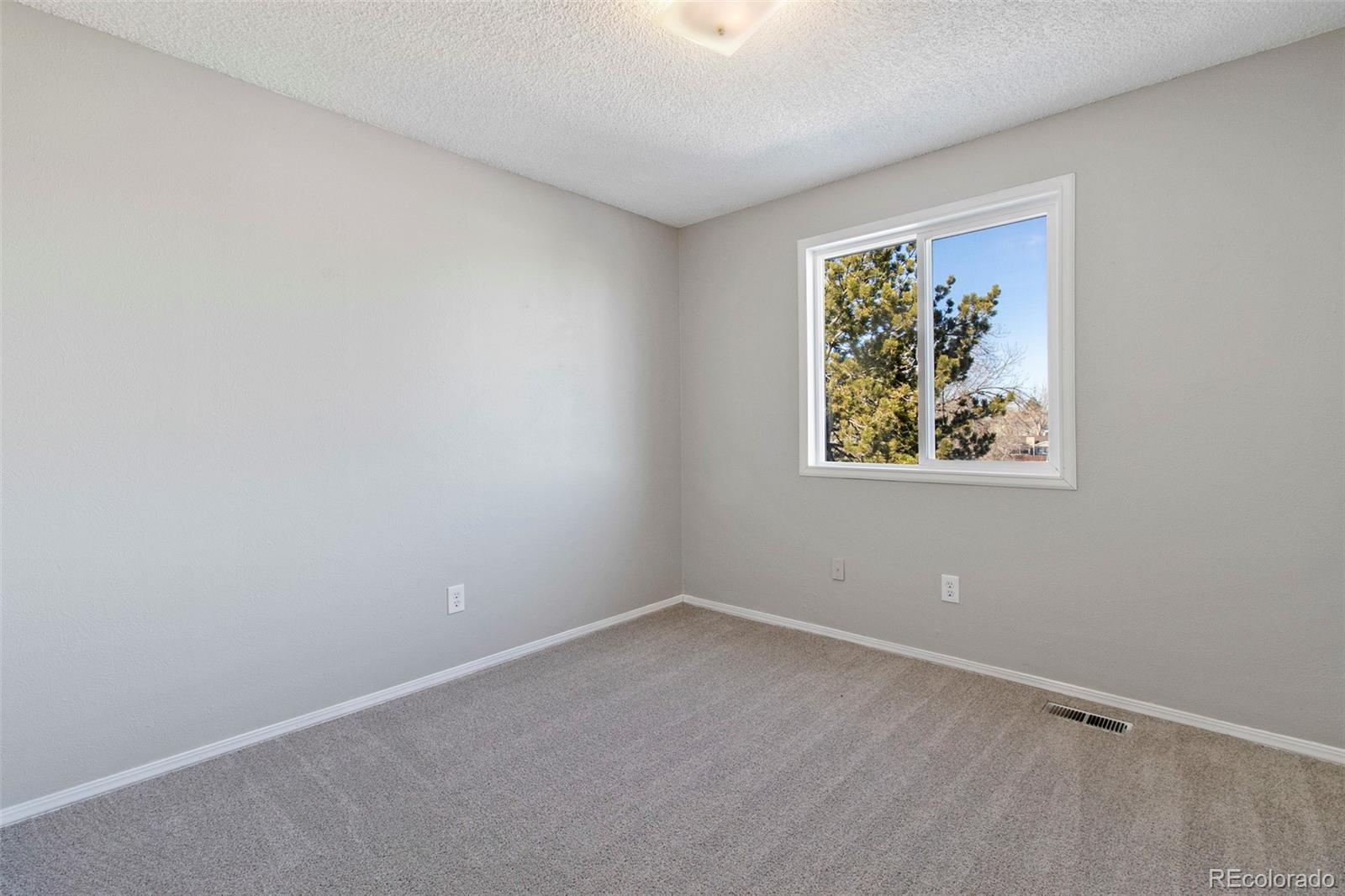 MLS Image #14 for 11161 w powers place,littleton, Colorado