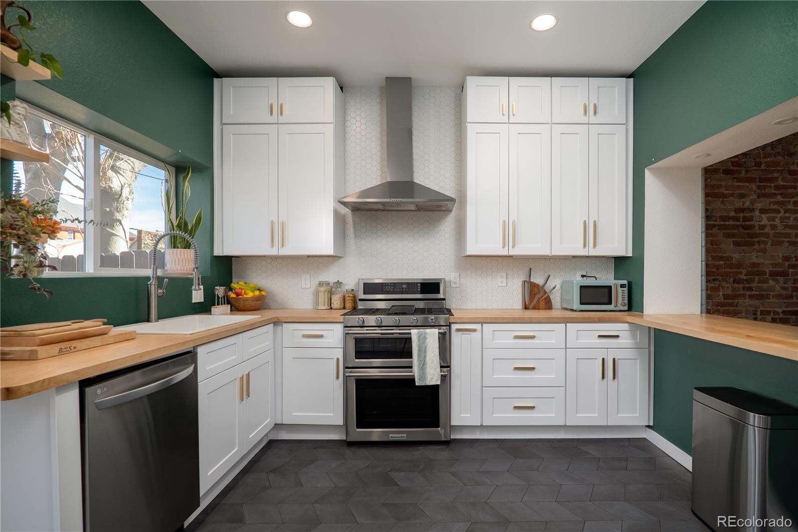 MLS Image #11 for 1513 e 36th avenue,denver, Colorado