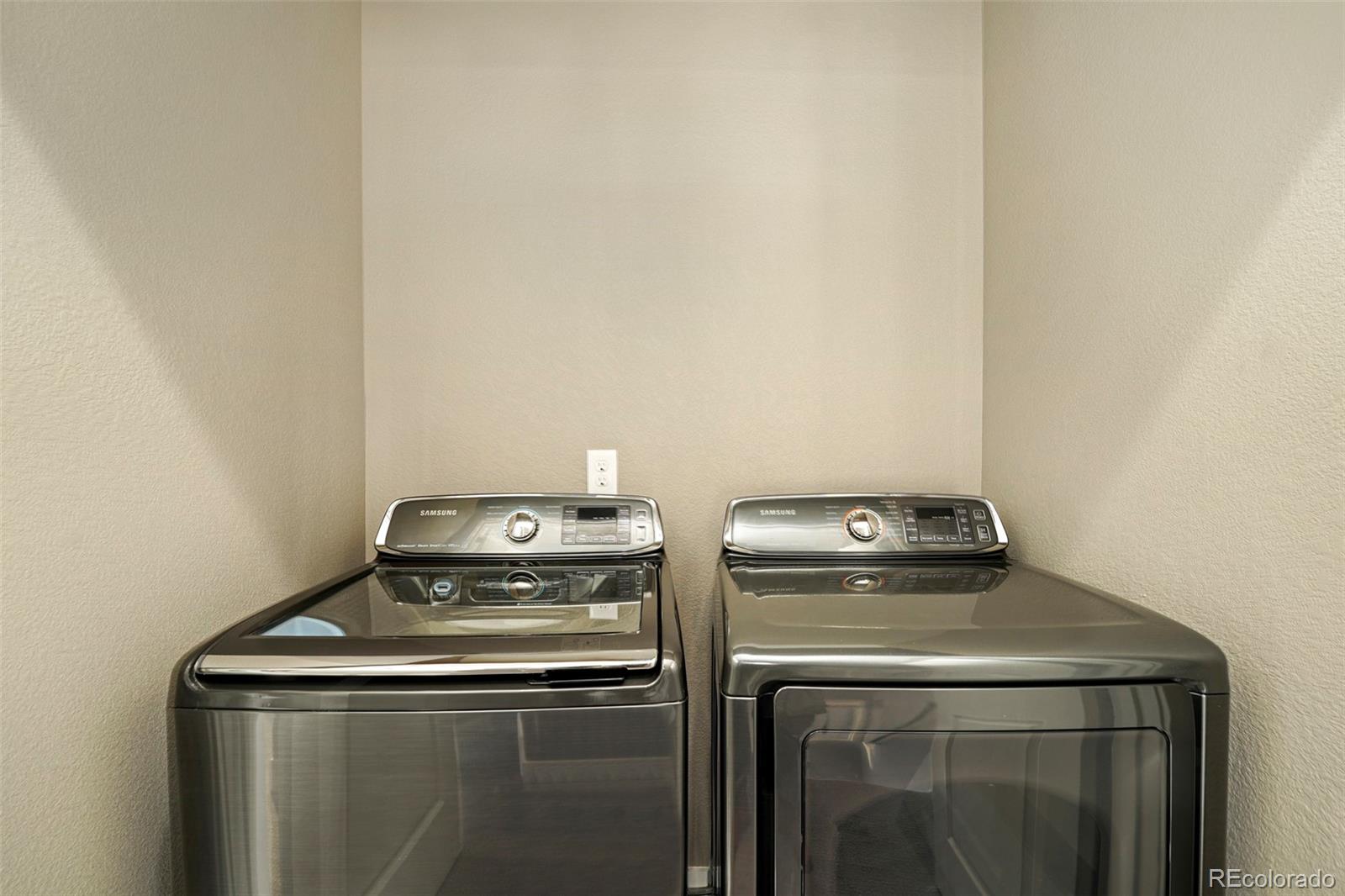 MLS Image #17 for 15681 e broncos place,englewood, Colorado