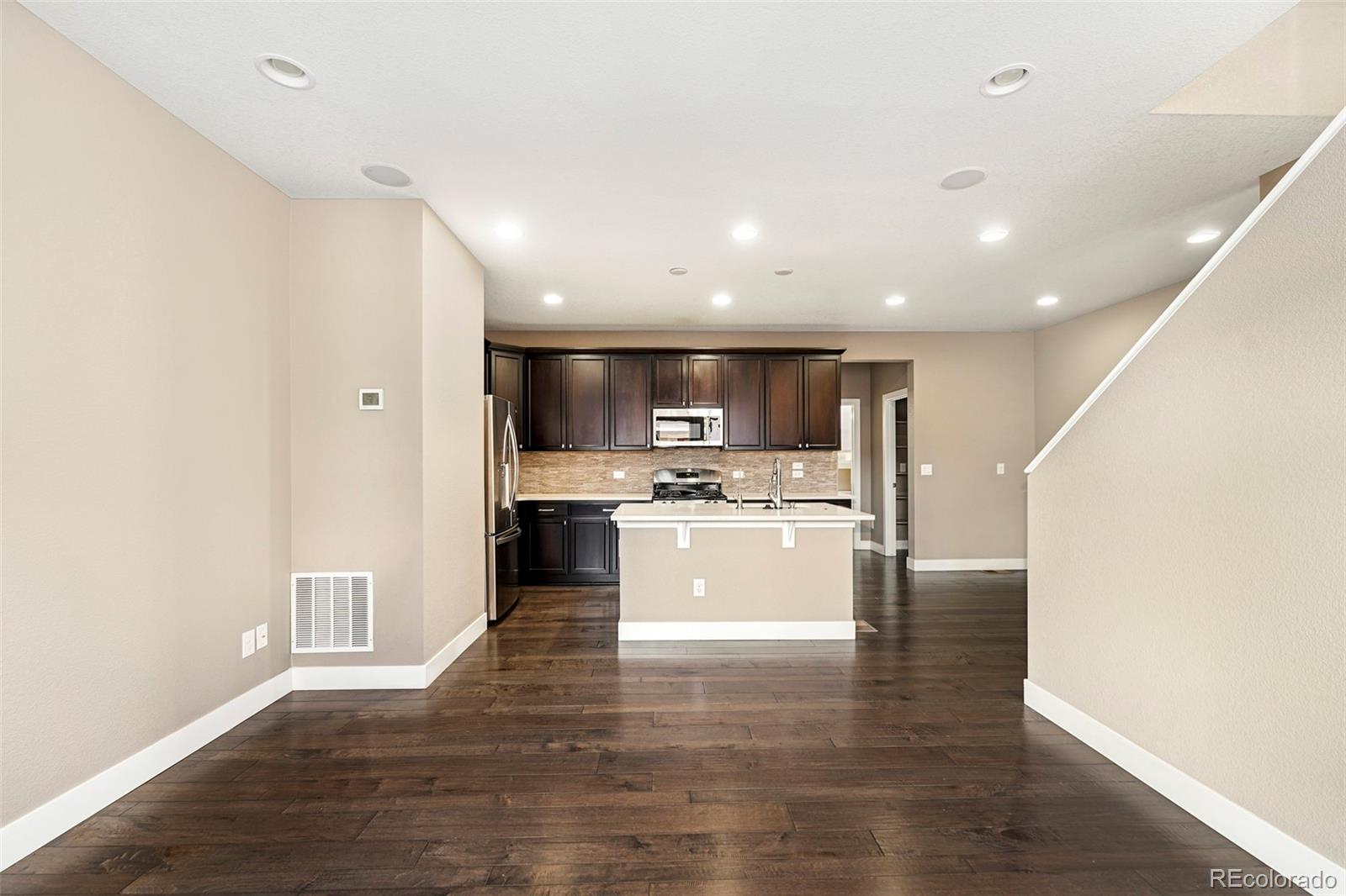 MLS Image #4 for 15681 e broncos place,englewood, Colorado