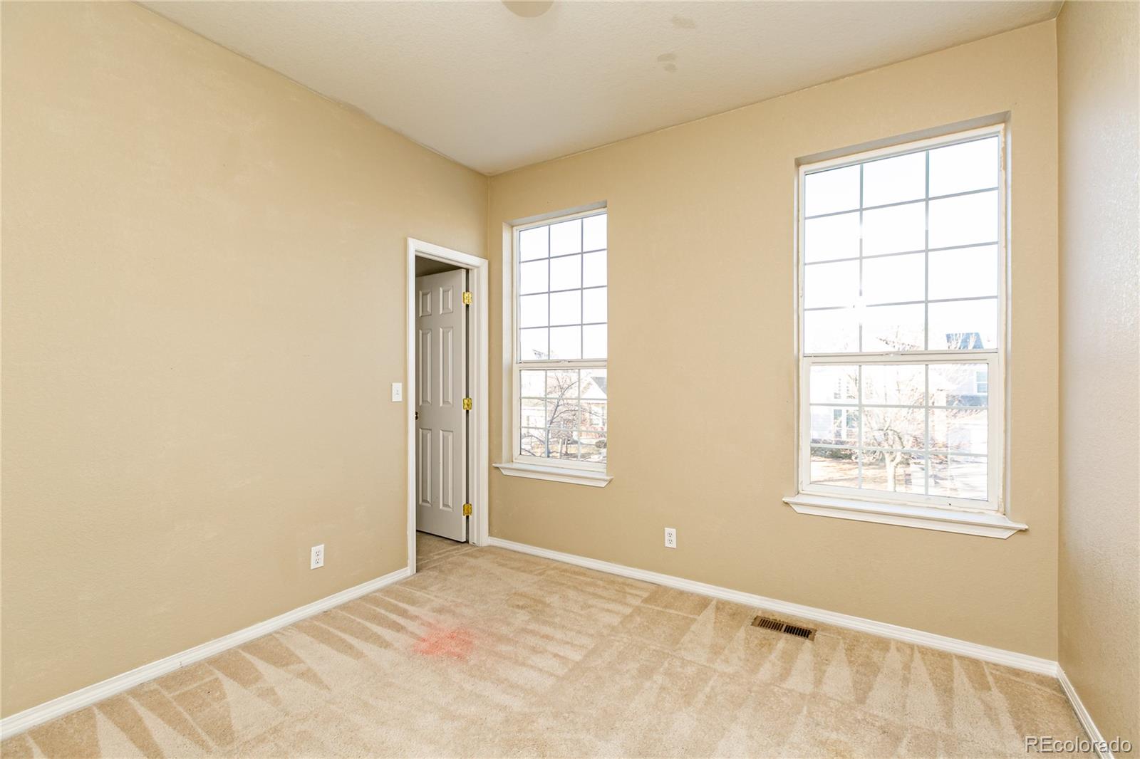 MLS Image #24 for 15556 e 7th avenue,aurora, Colorado