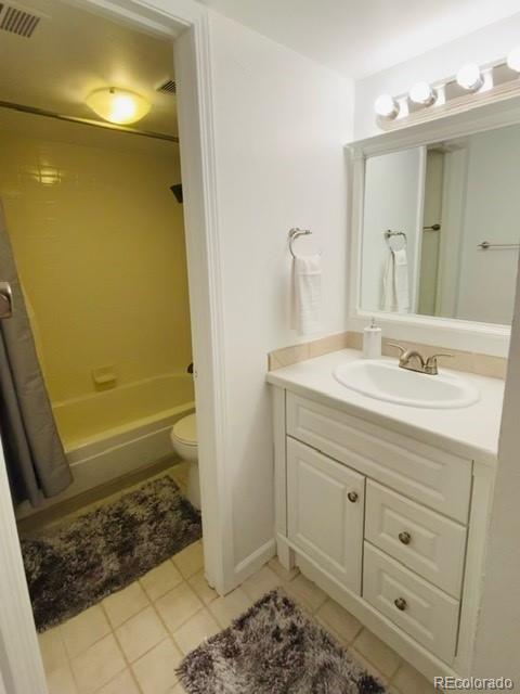 MLS Image #13 for 7395 e eastman avenue,denver, Colorado