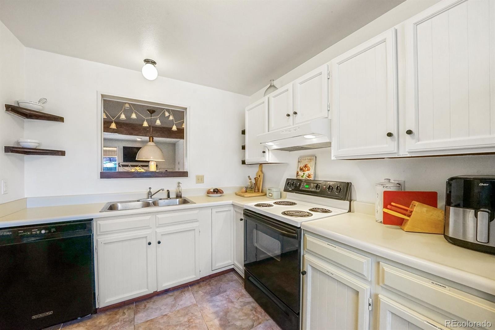 MLS Image #7 for 590  manor court,woodland park, Colorado