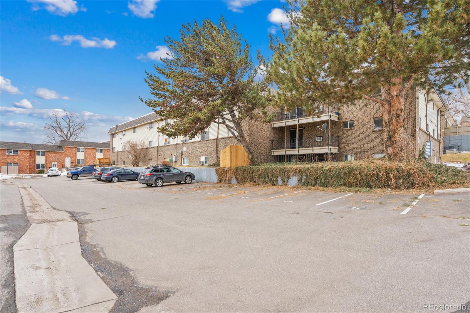 MLS Image #18 for 4653 s lowell boulevard,denver, Colorado