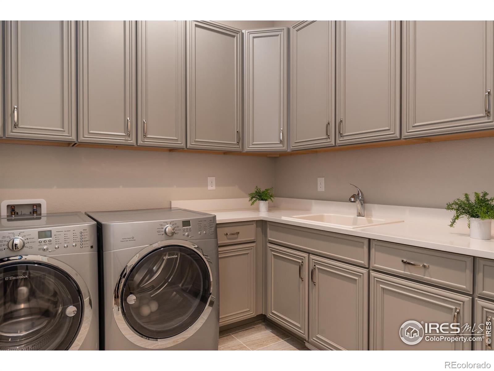MLS Image #19 for 4022  somerset court,longmont, Colorado