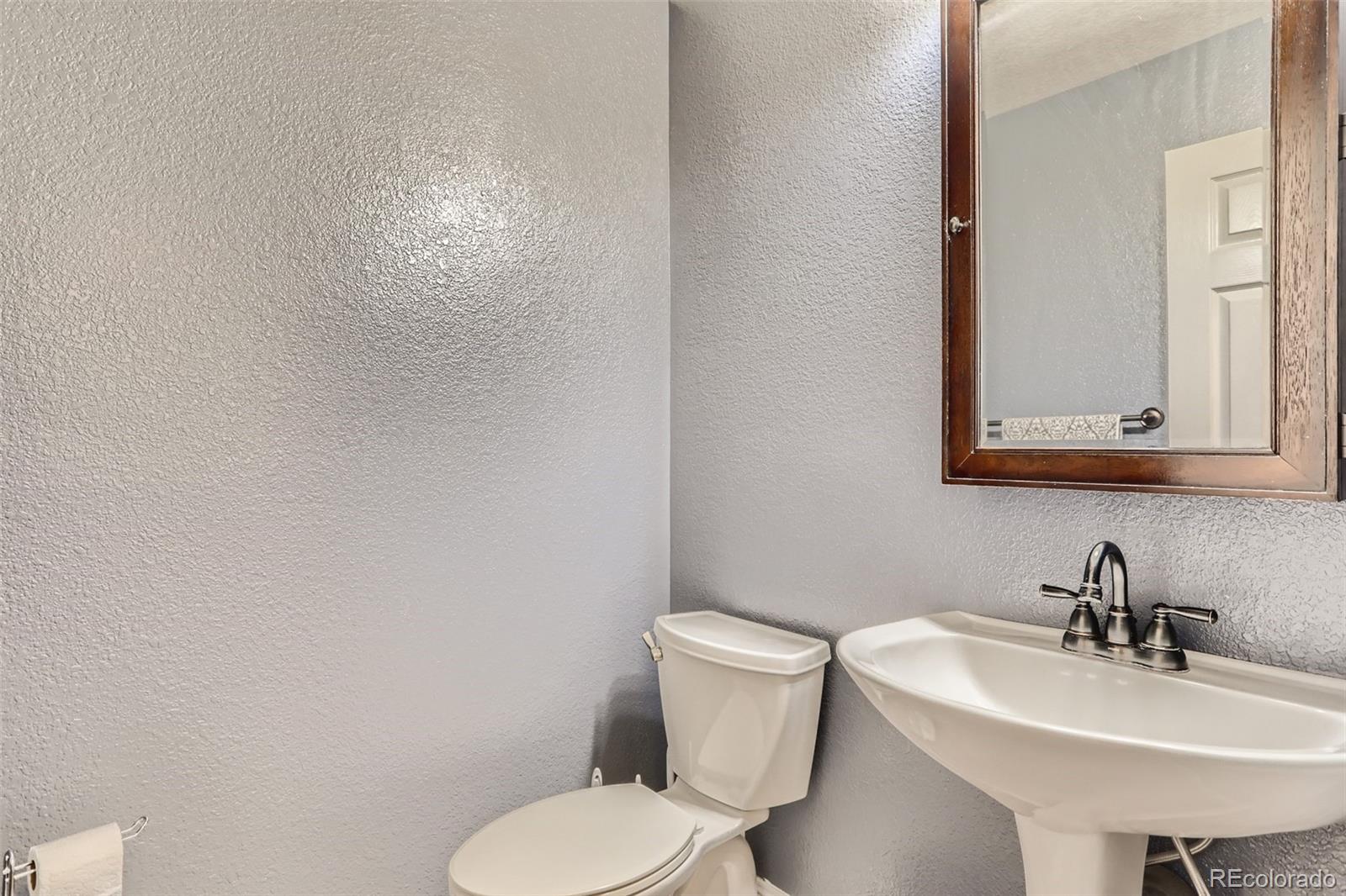 MLS Image #16 for 19239 e dickenson drive,aurora, Colorado
