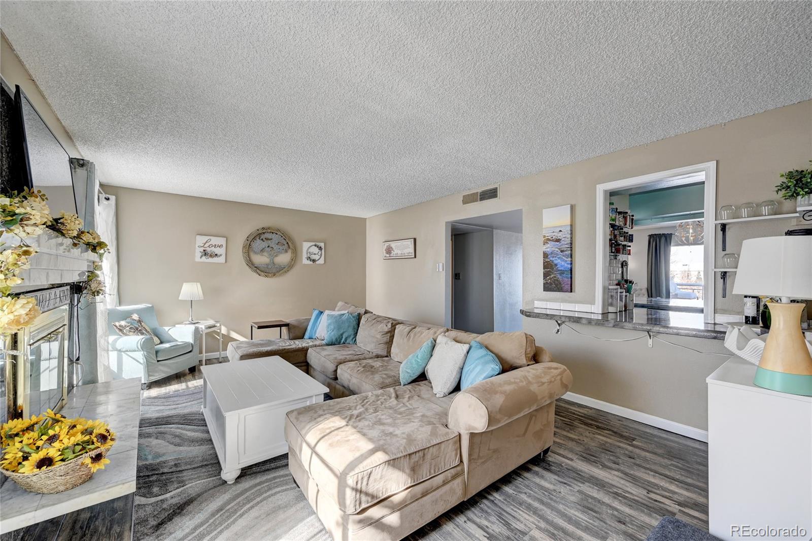 MLS Image #1 for 3825 s monaco parkway,denver, Colorado