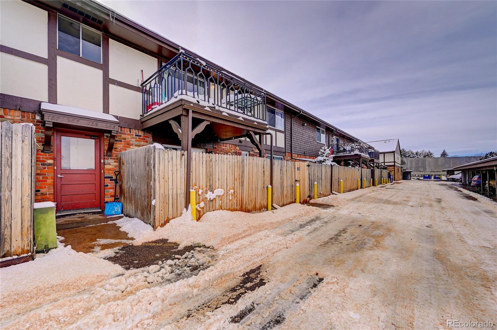MLS Image #13 for 3825 s monaco parkway,denver, Colorado