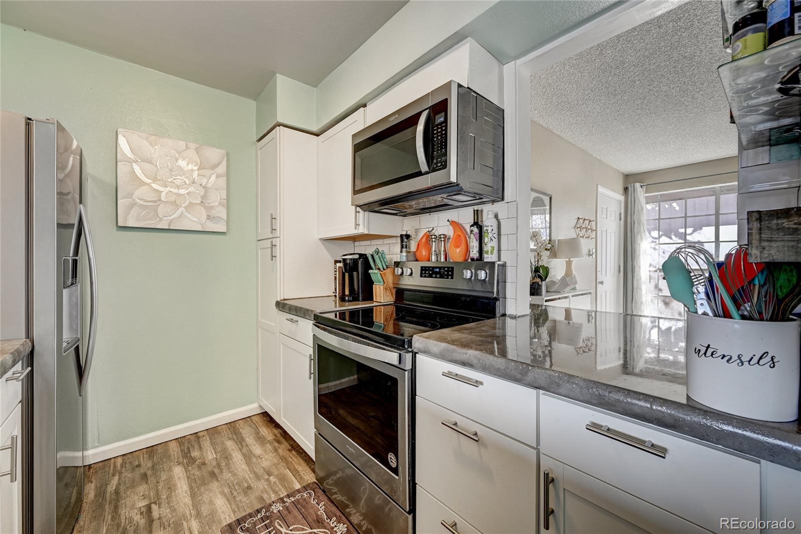 MLS Image #4 for 3825 s monaco parkway,denver, Colorado