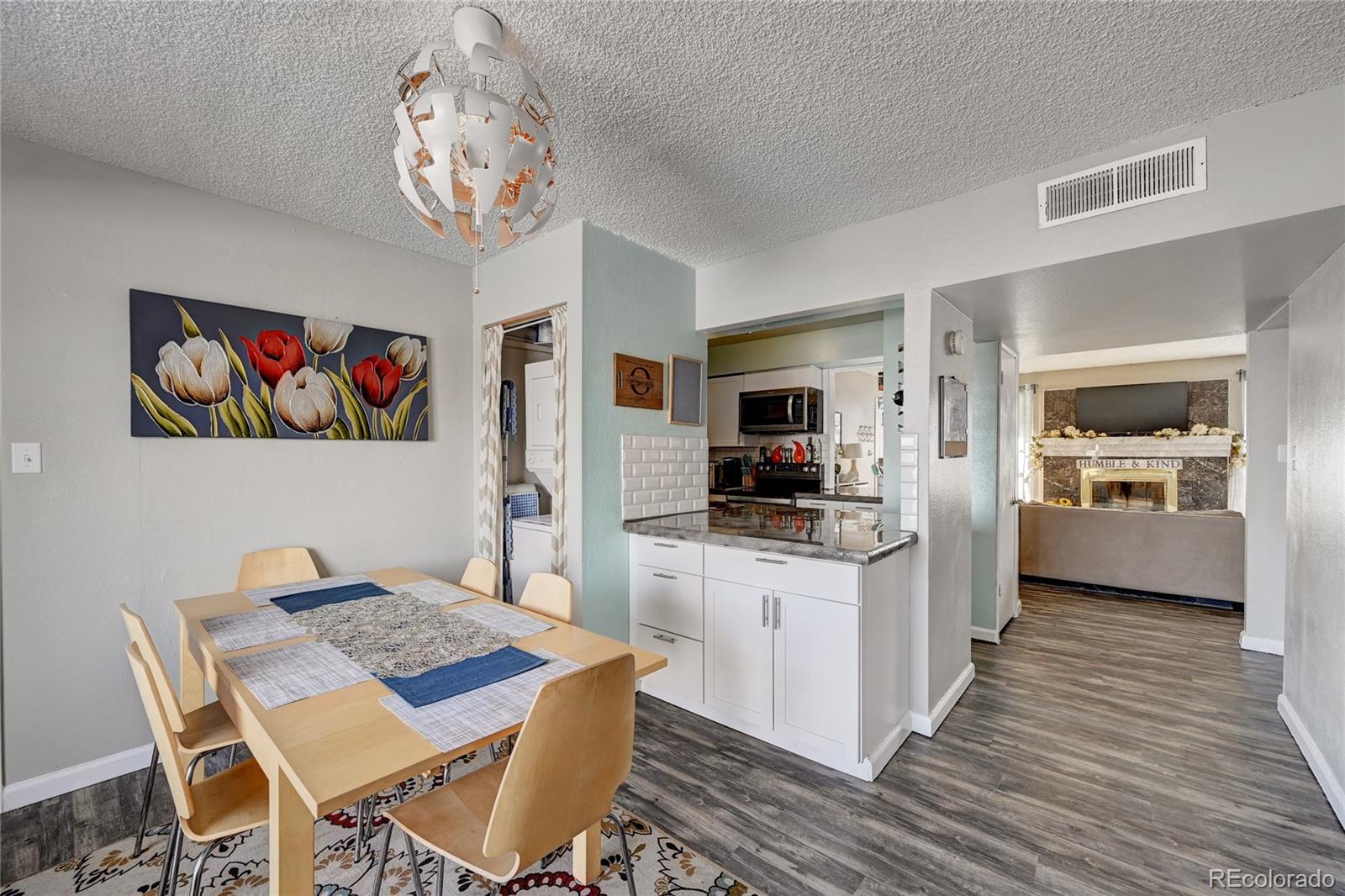 MLS Image #6 for 3825 s monaco parkway,denver, Colorado