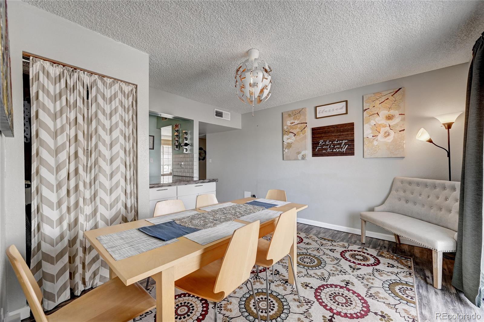 MLS Image #7 for 3825 s monaco parkway,denver, Colorado