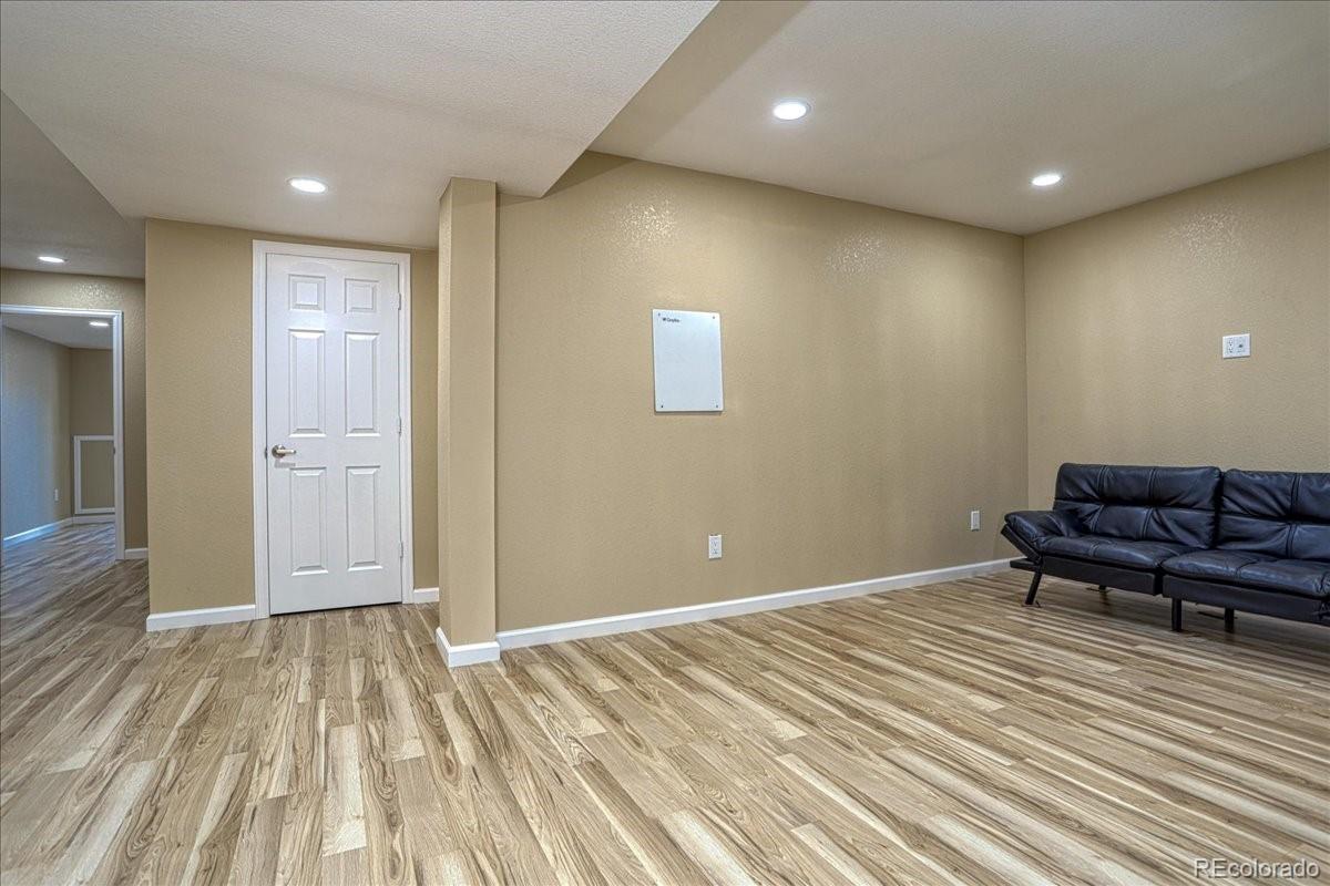 MLS Image #18 for 20586 e lake drive,centennial, Colorado