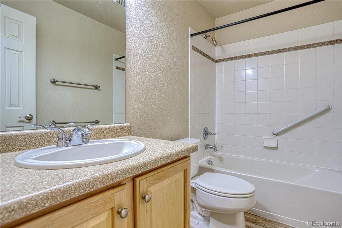 MLS Image #21 for 20586 e lake drive,centennial, Colorado