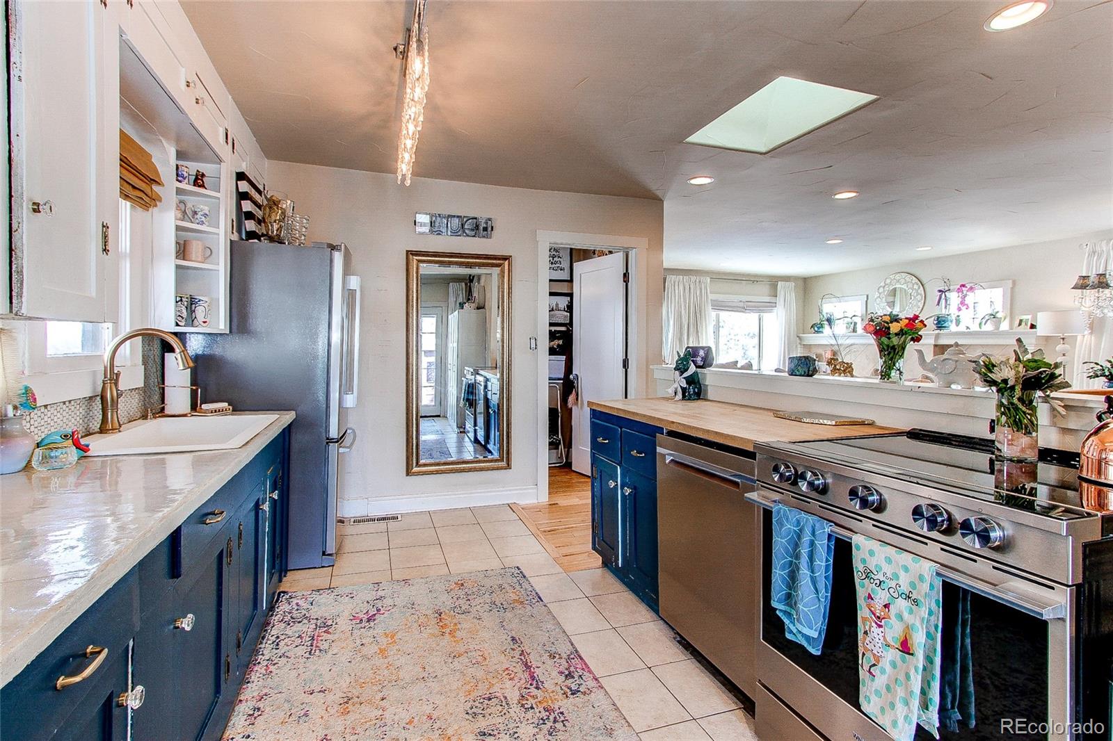 MLS Image #11 for 1777 s marion street,denver, Colorado