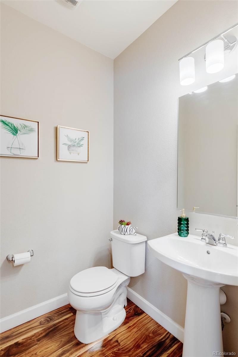 MLS Image #15 for 8998 e 59th place,denver, Colorado