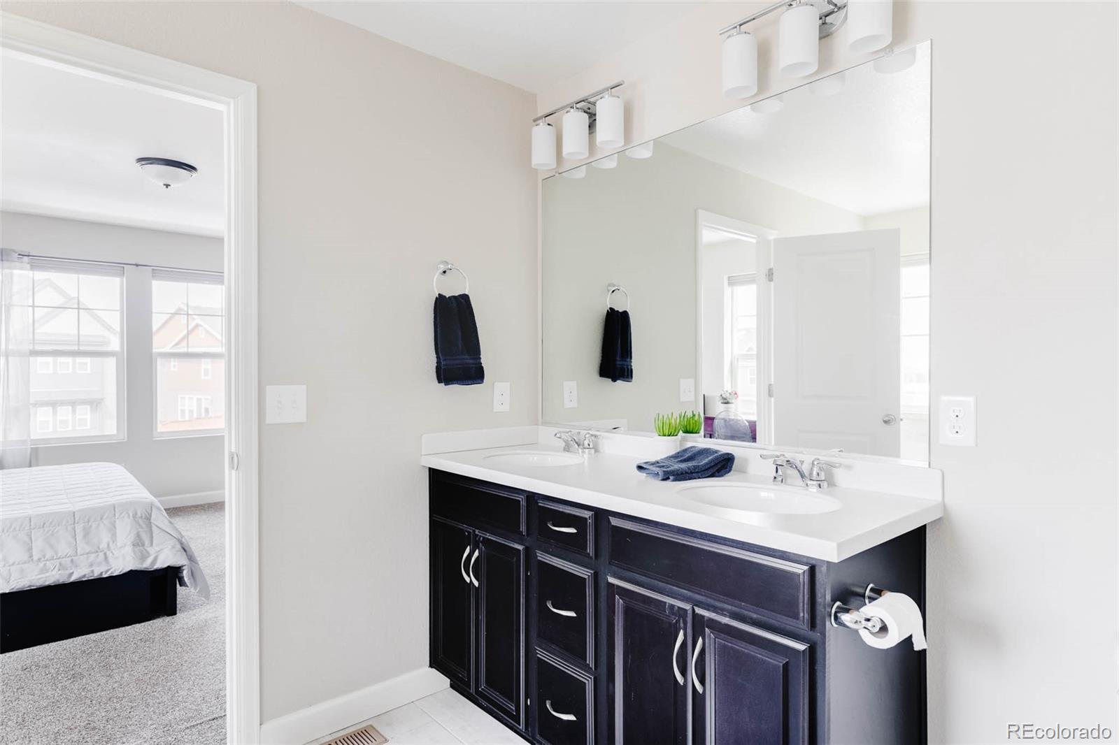 MLS Image #19 for 8998 e 59th place,denver, Colorado