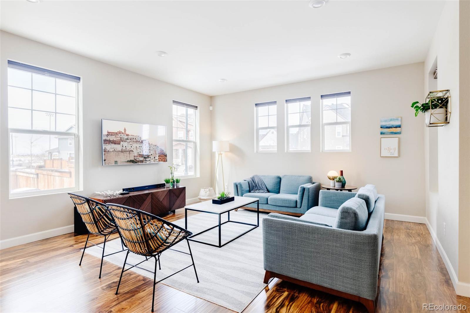 MLS Image #3 for 8998 e 59th place,denver, Colorado