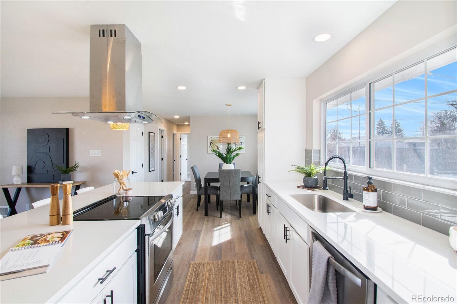 MLS Image #5 for 5343 s datura street,littleton, Colorado