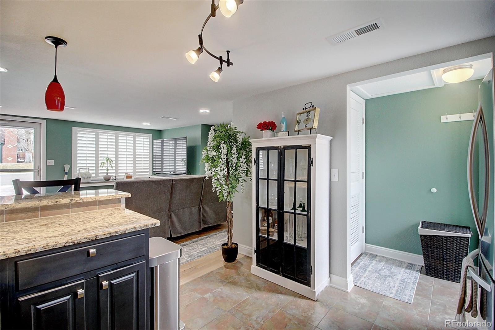 MLS Image #7 for 5357 s louthan street,littleton, Colorado