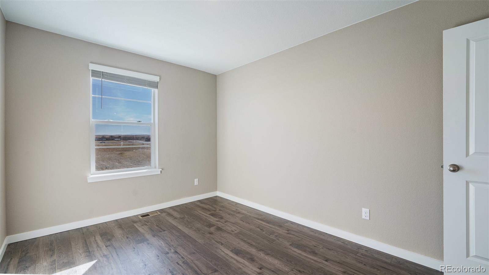MLS Image #14 for 21801 e 7th avenue,aurora, Colorado