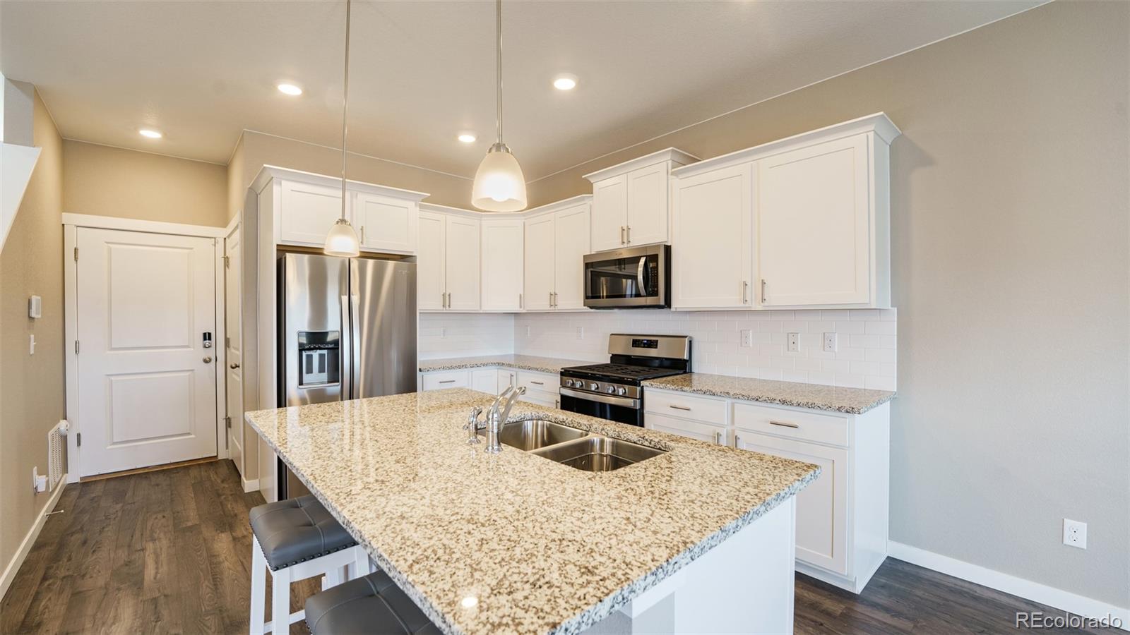 MLS Image #7 for 21801 e 7th avenue,aurora, Colorado