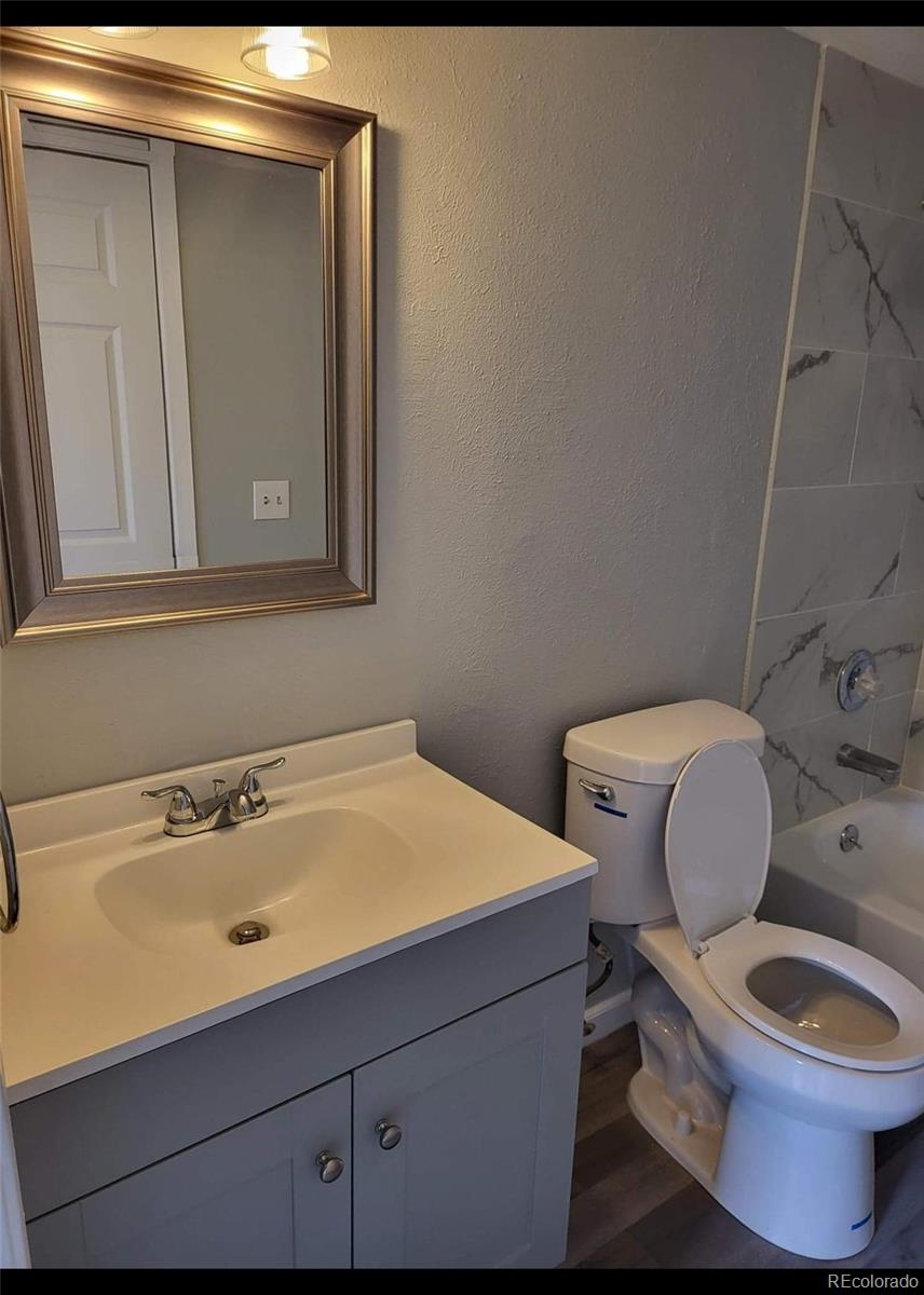 MLS Image #8 for 17652 e loyola drive,aurora, Colorado