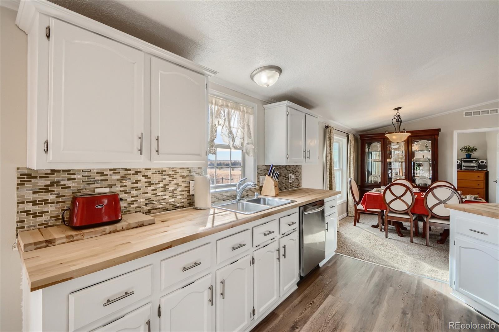MLS Image #8 for 58370 e 40th drive,strasburg, Colorado