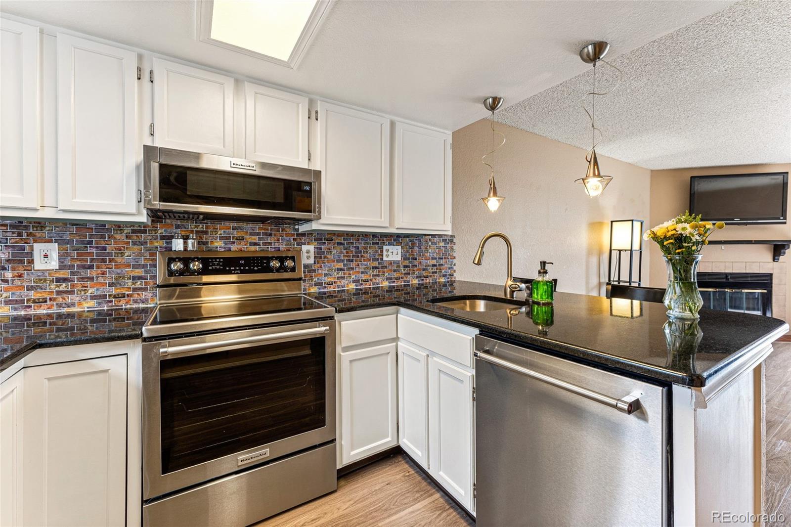 MLS Image #11 for 624  switzer lane,thornton, Colorado