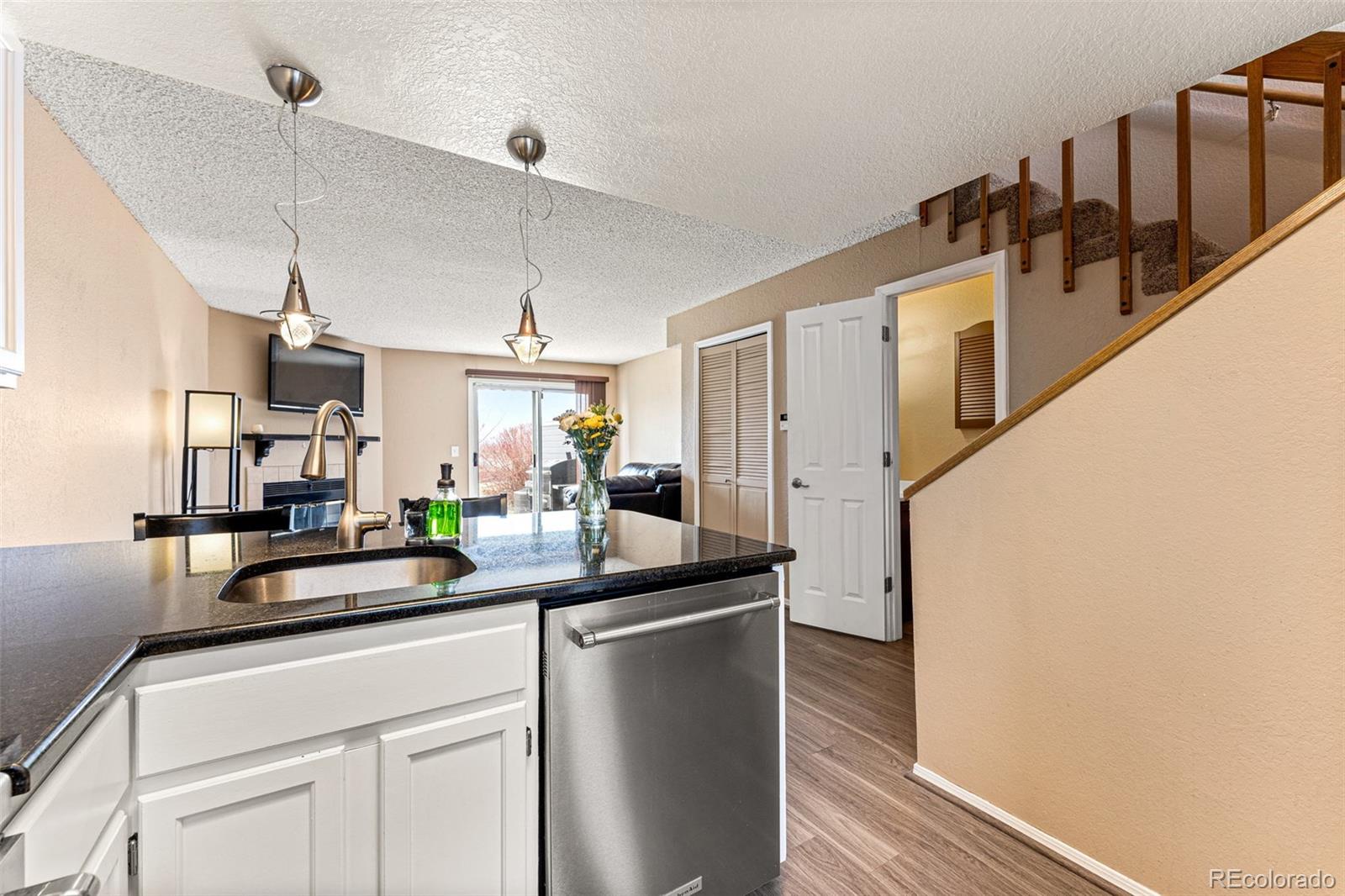 MLS Image #12 for 624  switzer lane,thornton, Colorado