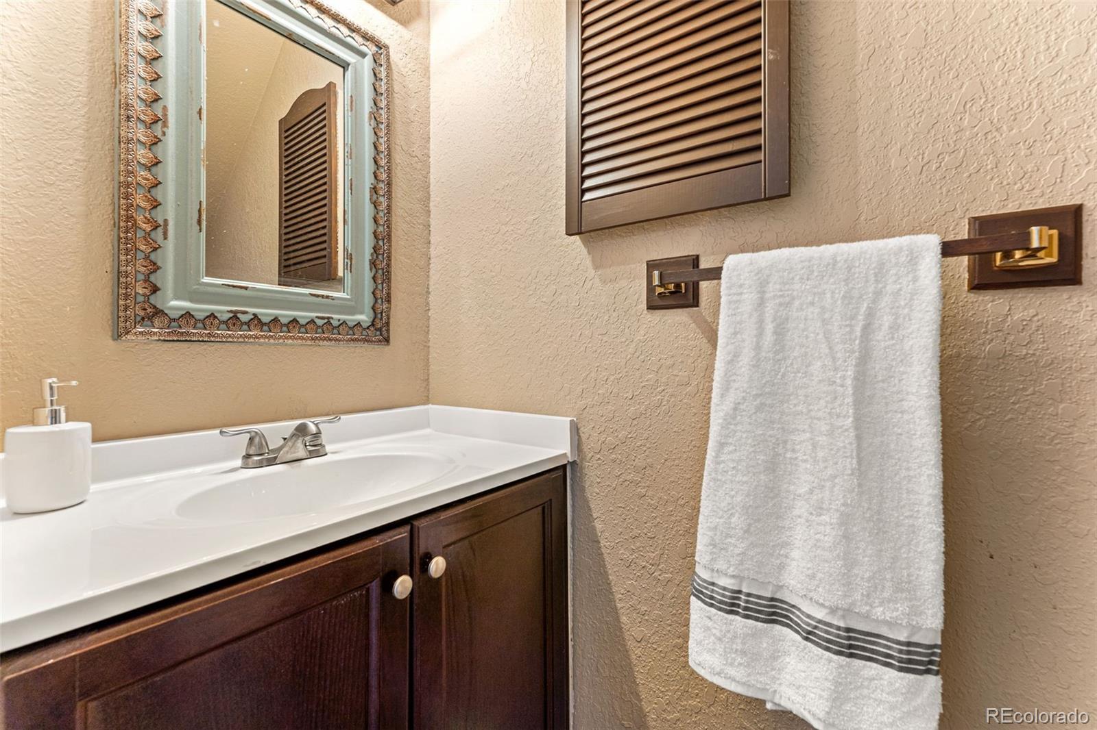 MLS Image #13 for 624  switzer lane,thornton, Colorado