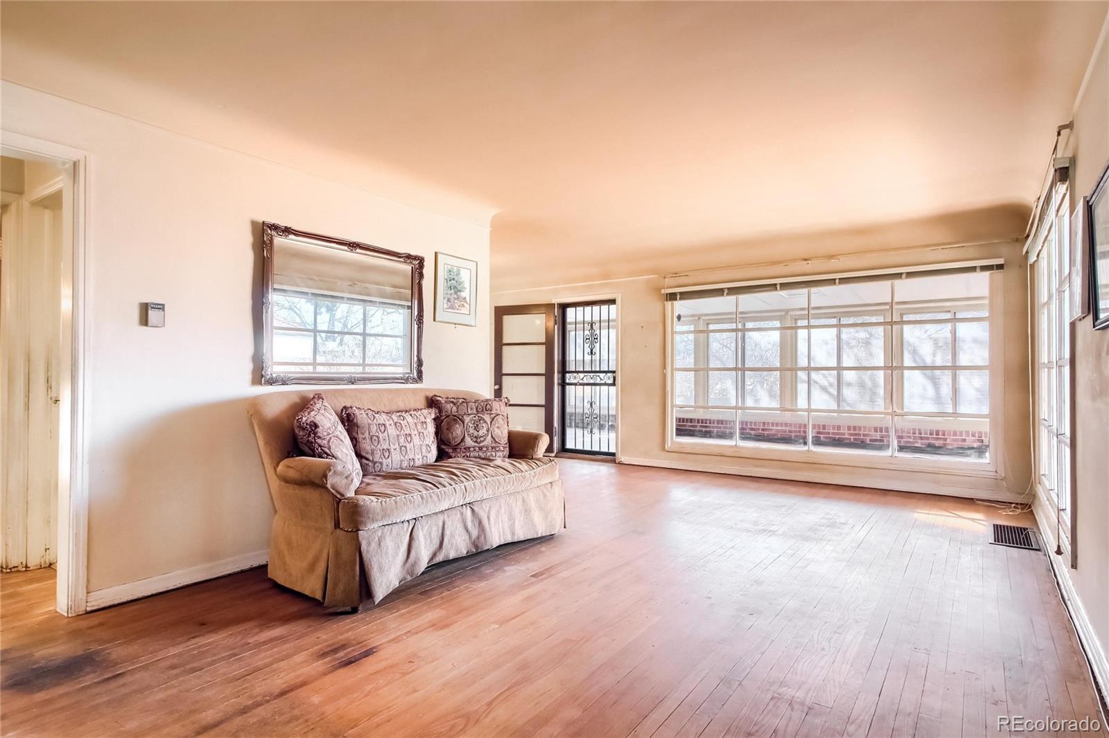 MLS Image #15 for 5030 e 17th avenue parkway,denver, Colorado