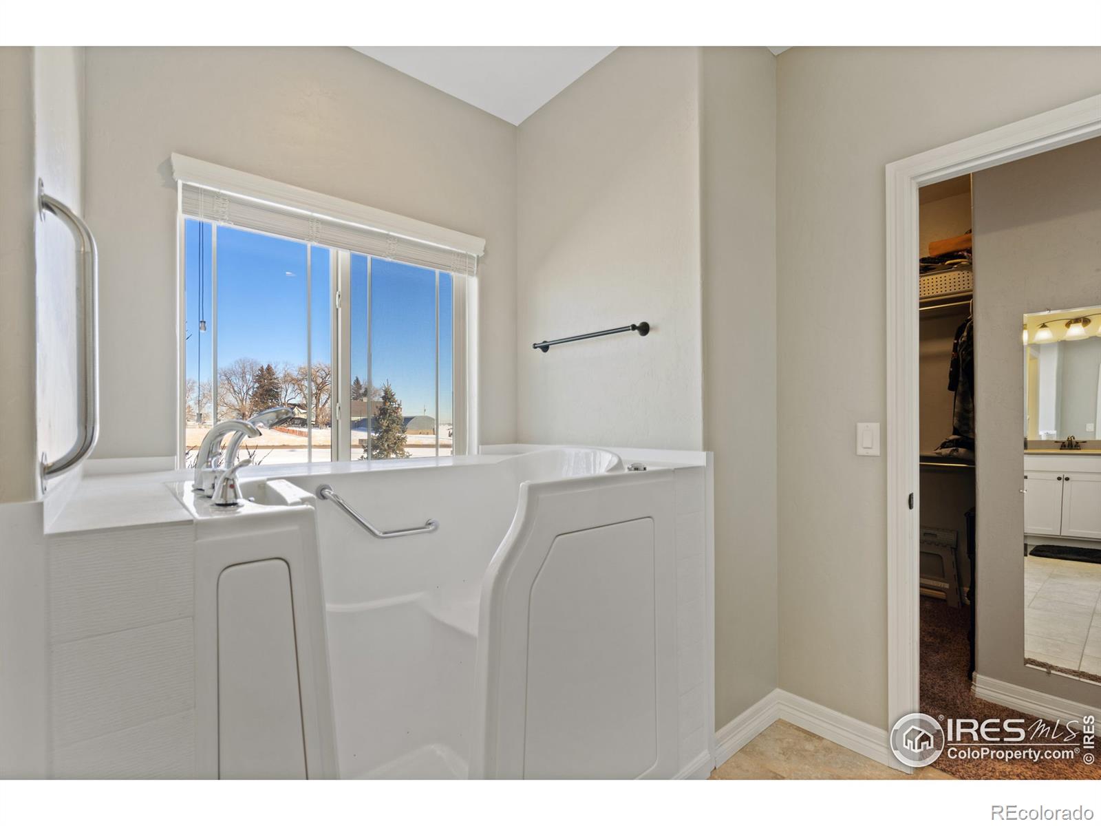 MLS Image #13 for 4007  blackbrush place,johnstown, Colorado