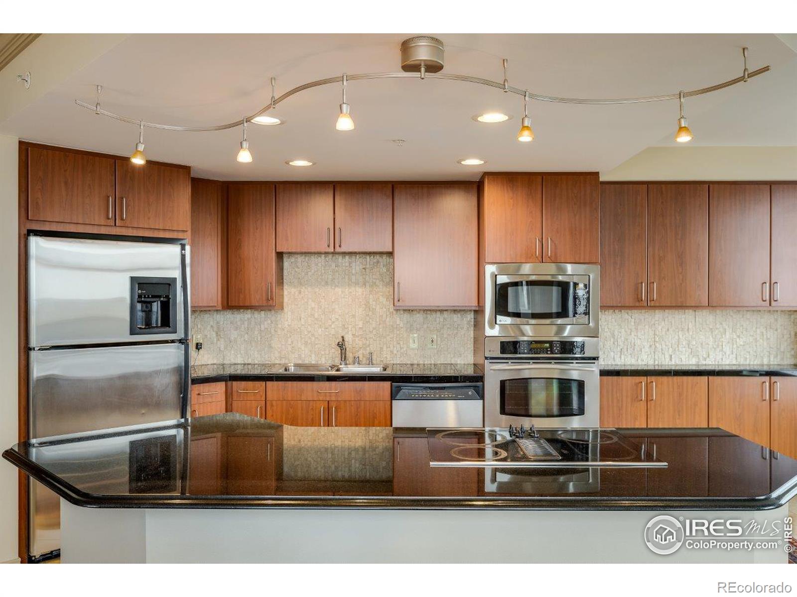 Report Image for 8100 E Union Avenue,Denver, Colorado
