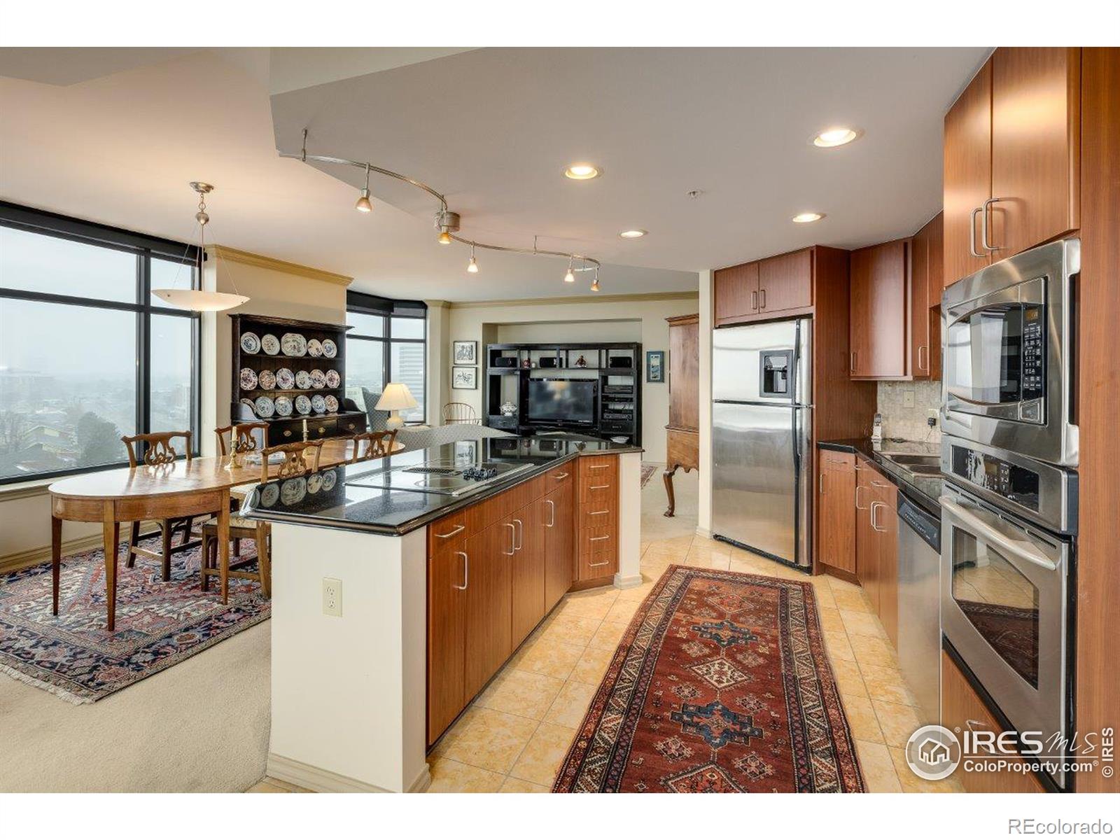 MLS Image #3 for 8100 e union avenue,denver, Colorado