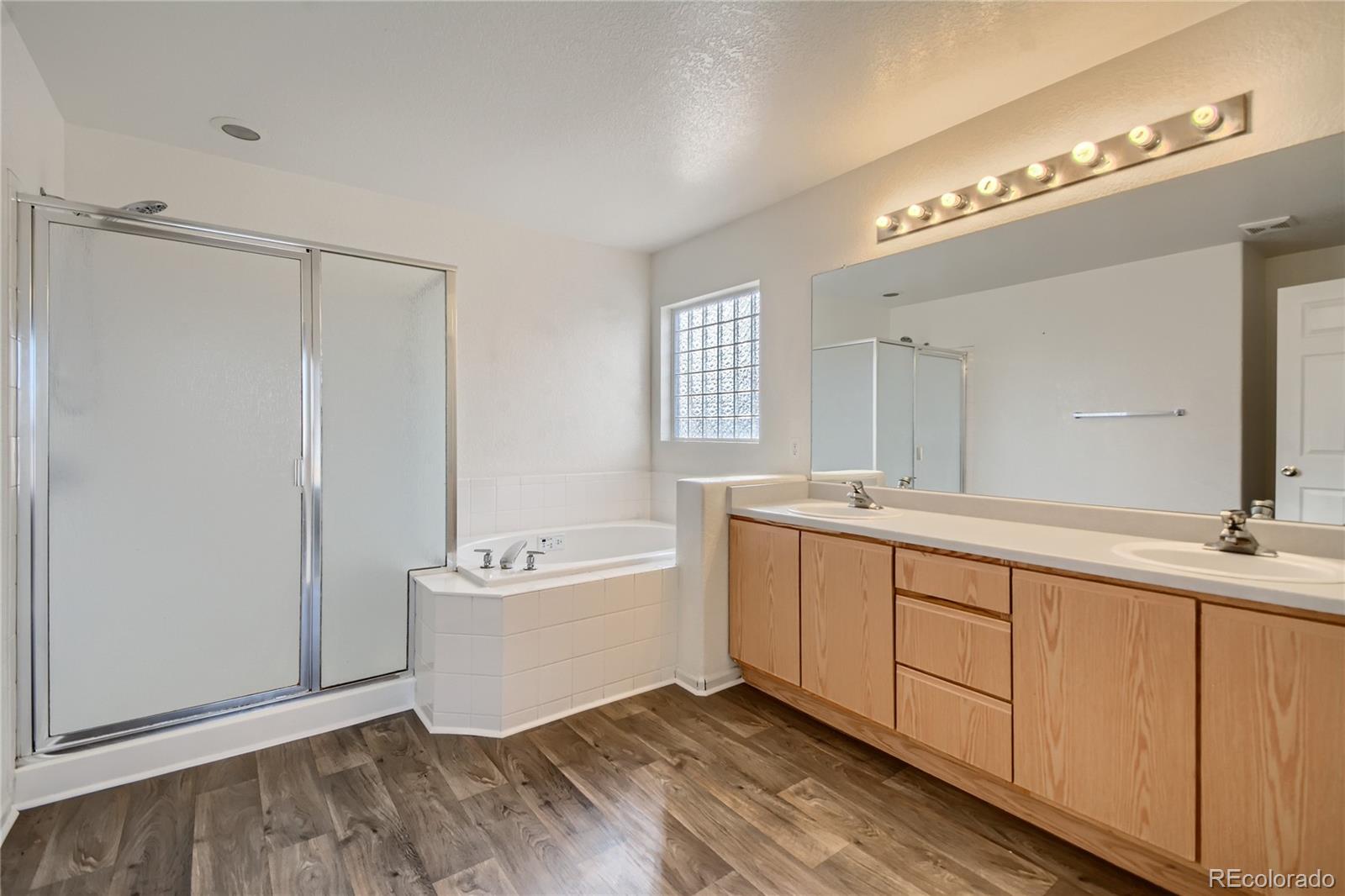 MLS Image #20 for 20000  mitchell place,denver, Colorado