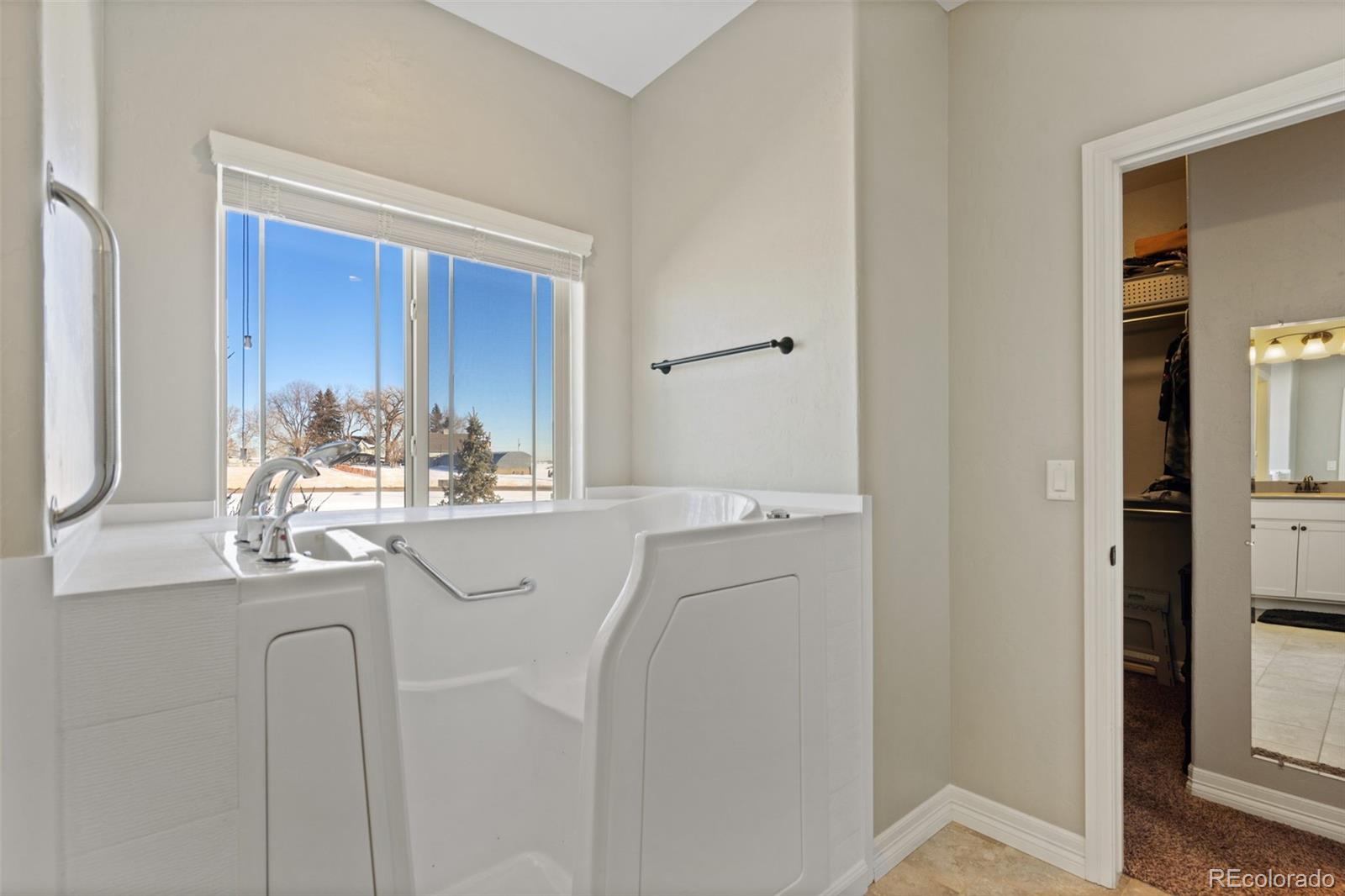 MLS Image #13 for 4007  blackbrush place,johnstown, Colorado