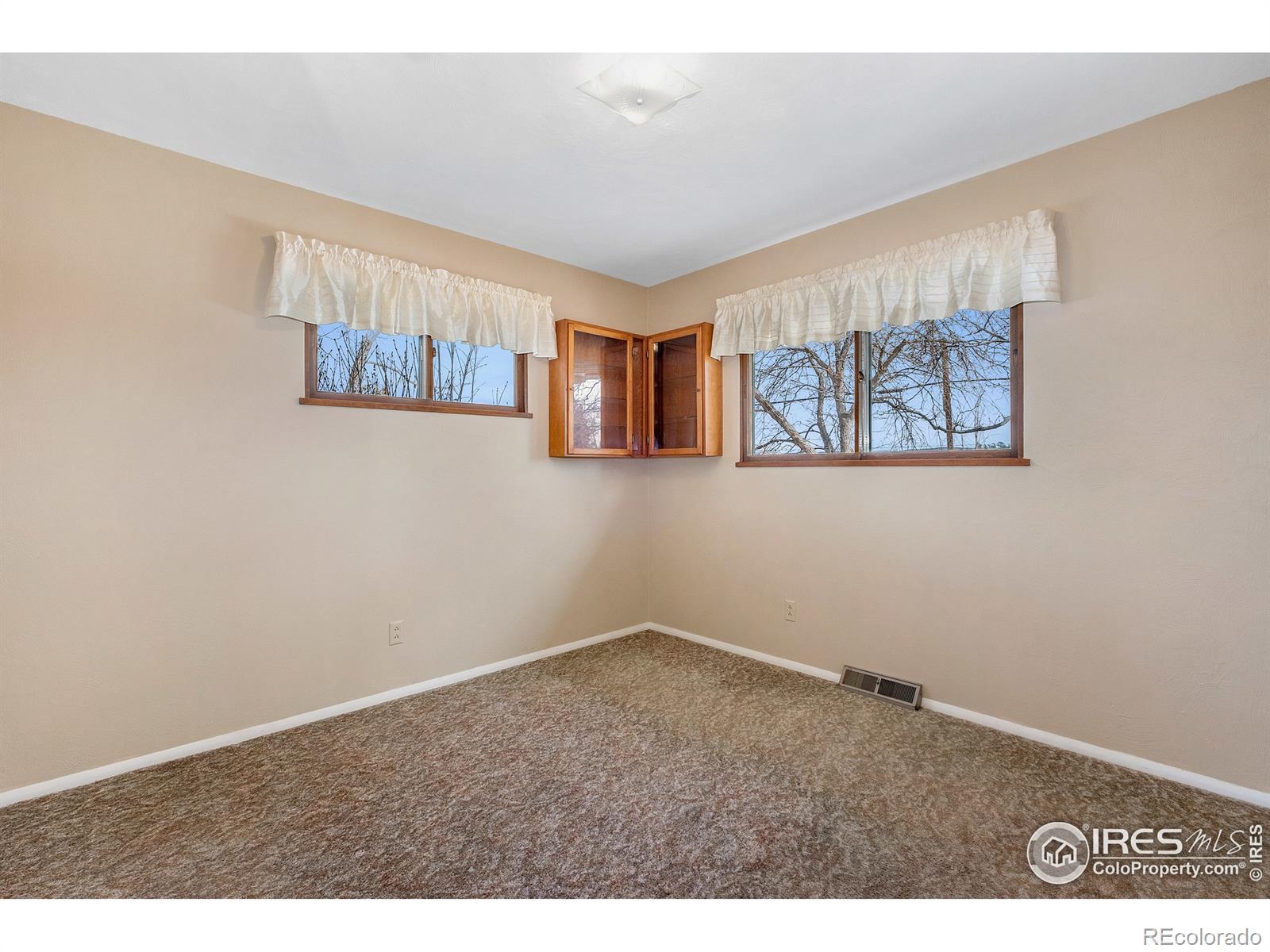 MLS Image #15 for 3805 n county road 27 ,loveland, Colorado