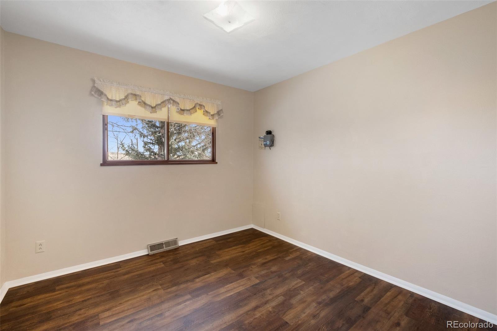 MLS Image #17 for 3805 n county road 27 ,loveland, Colorado