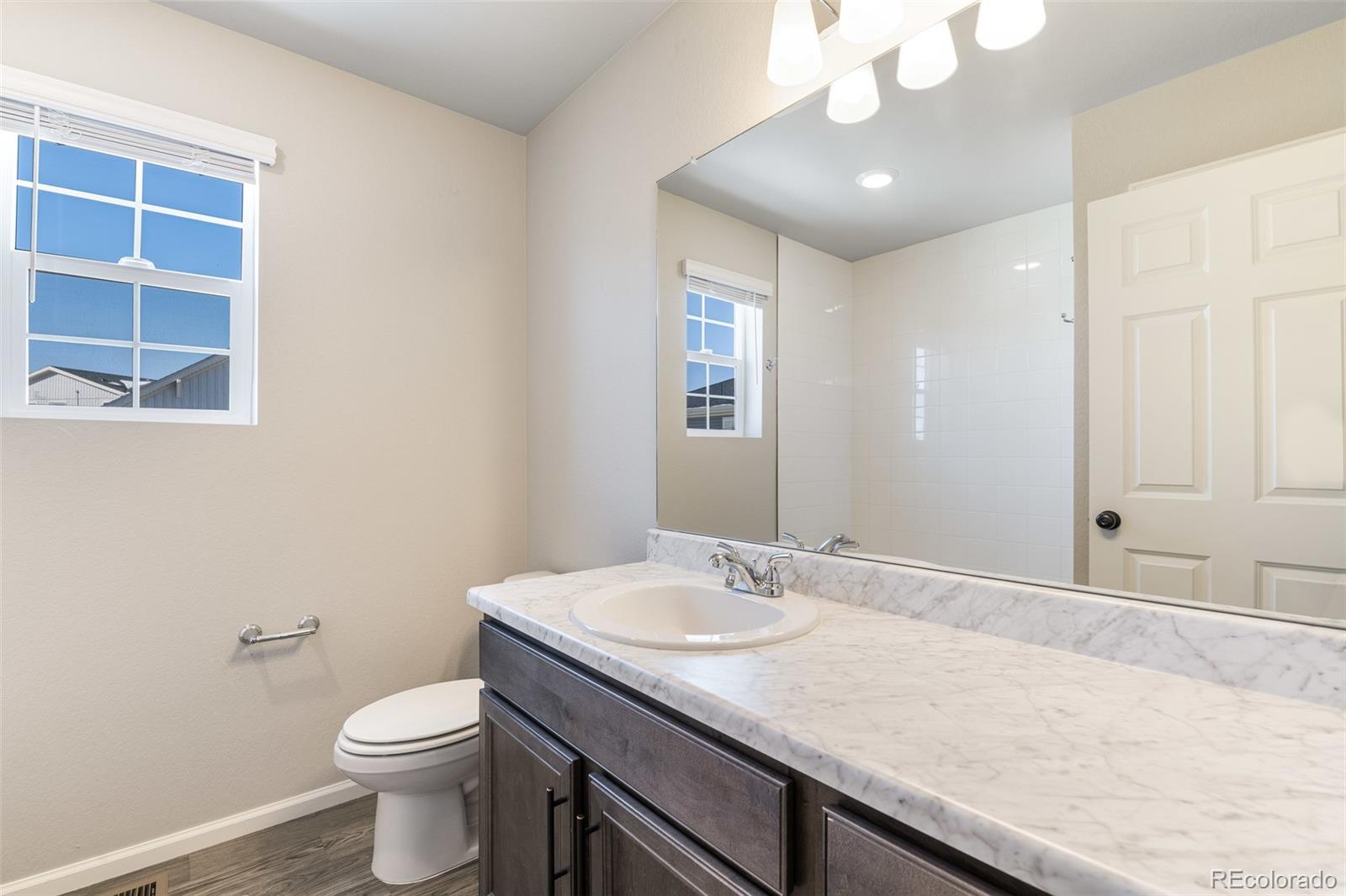 MLS Image #16 for 203 s old hammer court,aurora, Colorado