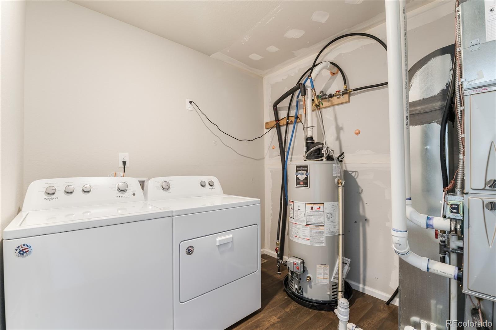 MLS Image #17 for 203 s old hammer court,aurora, Colorado